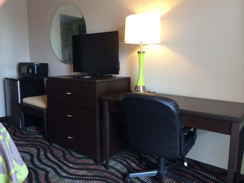 Super 8 By Wyndham Lakeland Oda fotoğraf