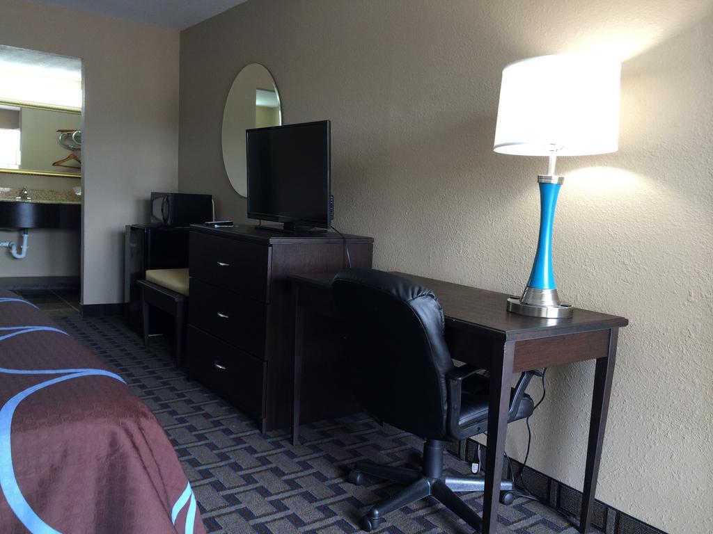 Super 8 By Wyndham Lakeland Oda fotoğraf
