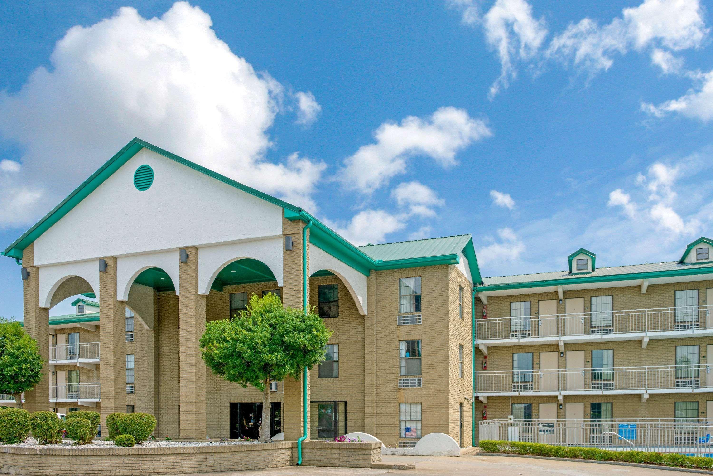 Super 8 By Wyndham Lakeland Dış mekan fotoğraf