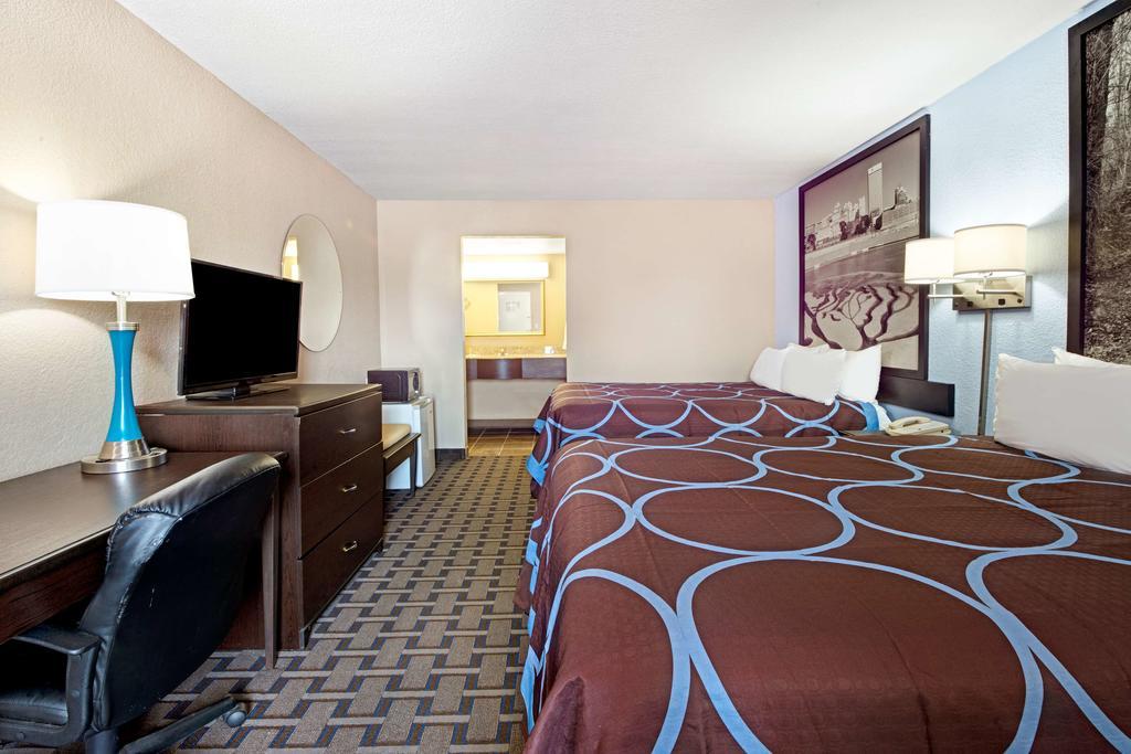 Super 8 By Wyndham Lakeland Dış mekan fotoğraf