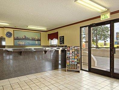 Super 8 By Wyndham Lakeland Dış mekan fotoğraf
